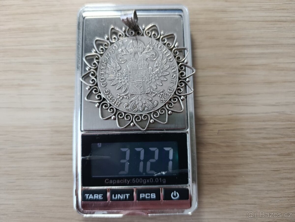 Velká stříbrná mince - tolar Marie Terezie v rámečku, PUNC - 9