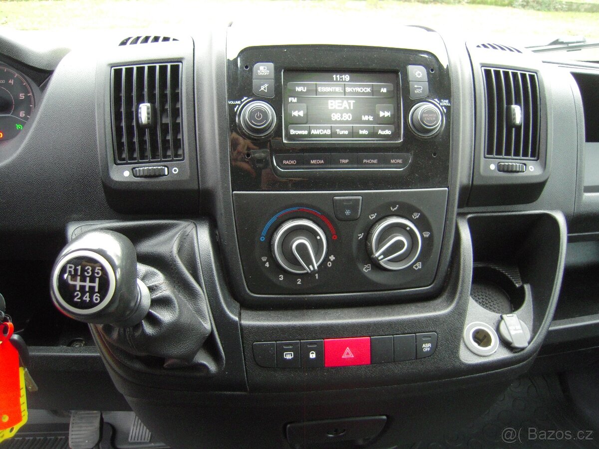 Citroen Jumper L2H1 2,2HDi 88kW 6míst - 9