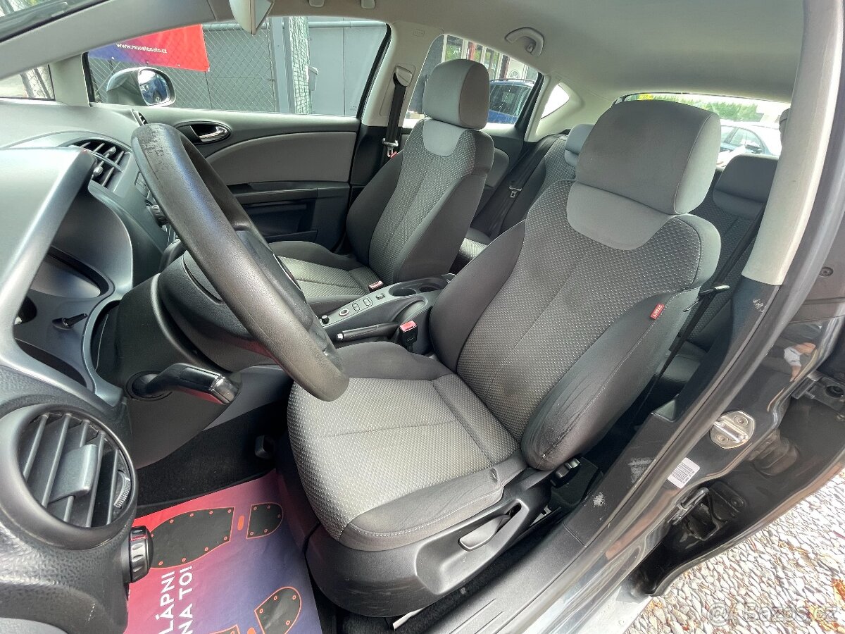 Seat Leon 1.6 MPi Serviska, Klima, 8xPneu - 9