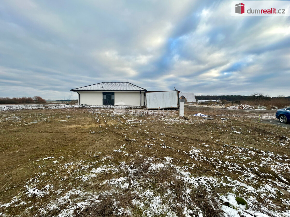 pozemek 662 m2 pro výstavbu RD Bělušice - 9