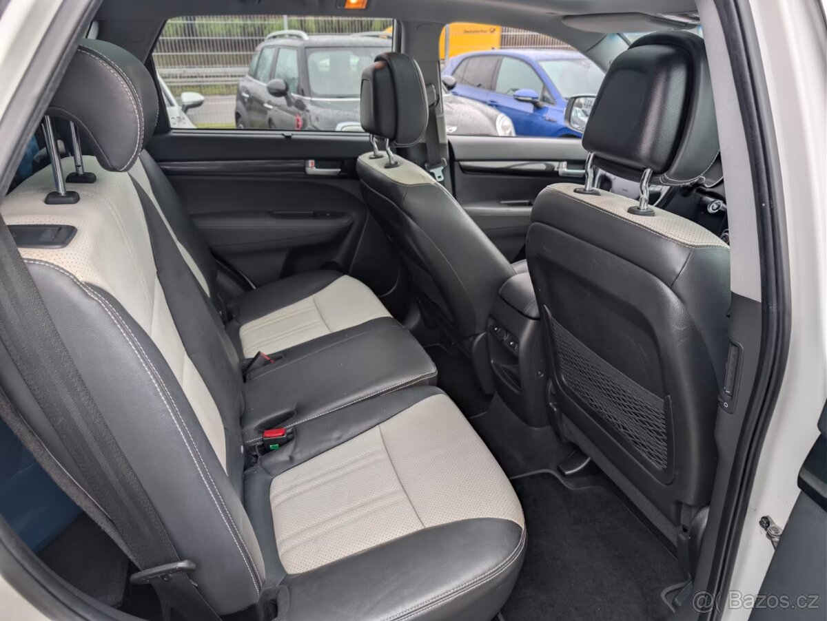 Kia Sorento 2.2 CRDi AWD Platinum Edition - 9