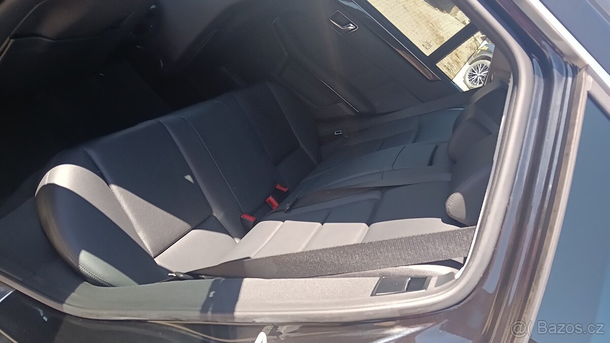 Mercedes E 350 4-matic Awantgarde - 9