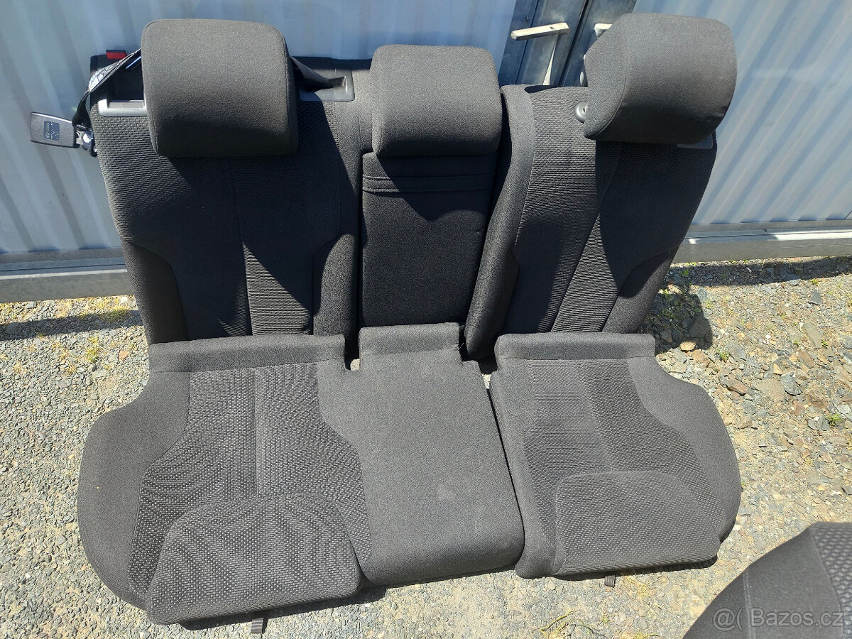 Sedačky Passat B6 - 9
