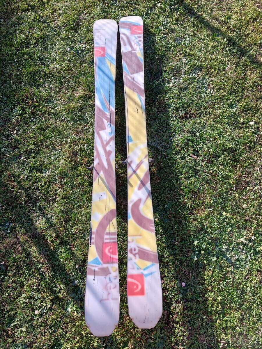 Freeride lyže K2 a Head - 9
