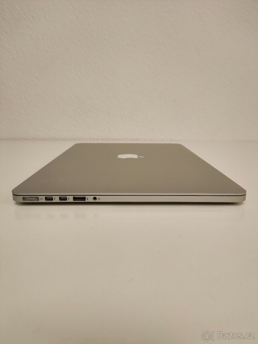 MacBook Pro 15 2014 | i7 • 8GB • 256GB - 9