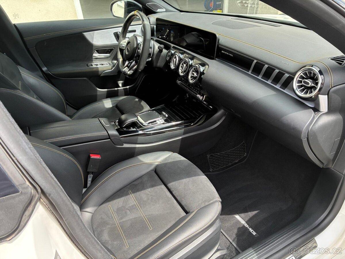 Mercedes Benz cla 45s amg - 9