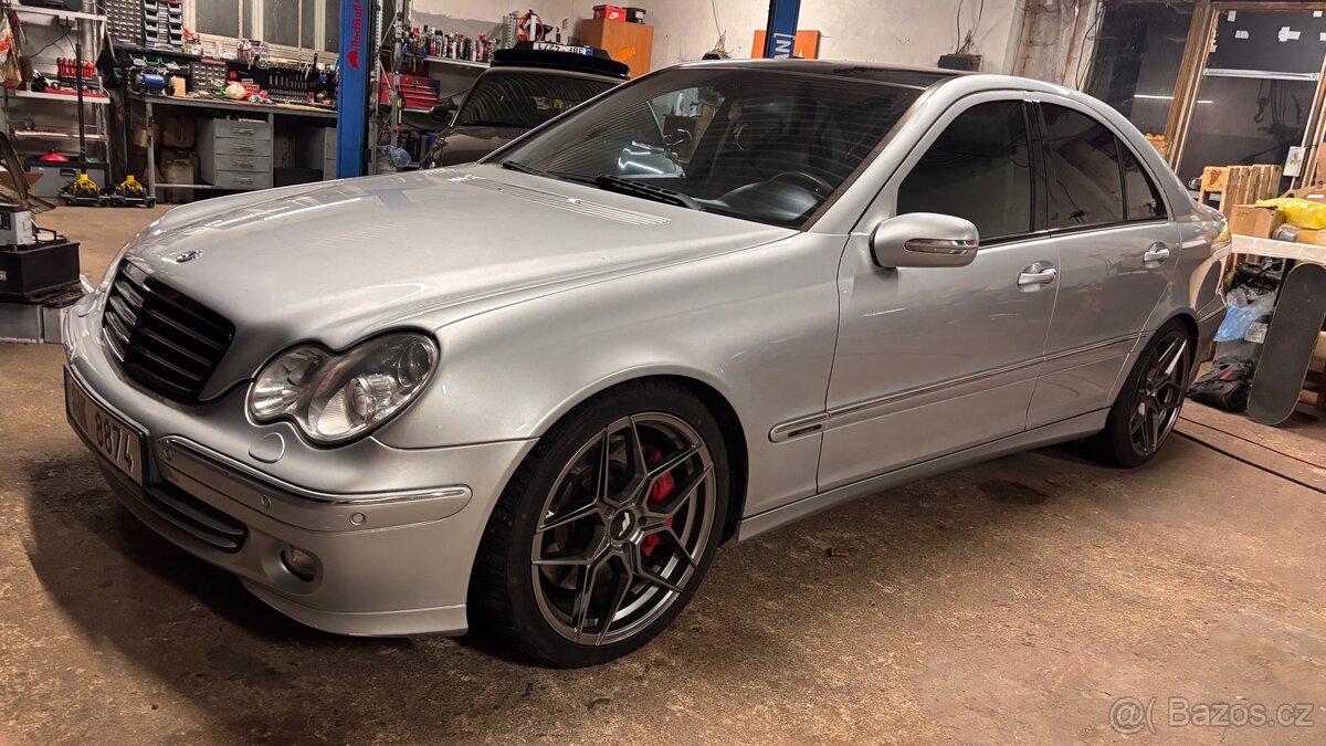 Mercedes Benz C320cdi 165kw Avantgarde MANUÁL - 9