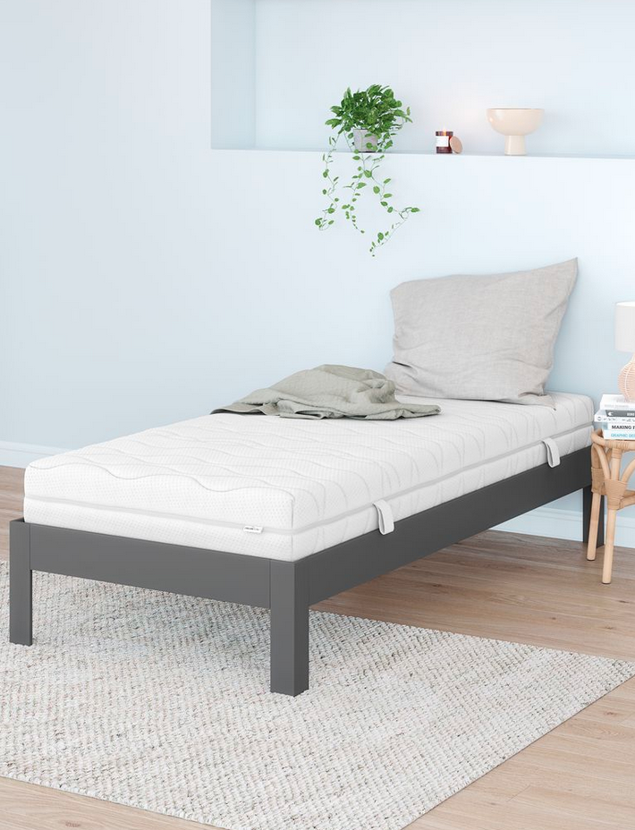 IKEA MALM postel s roštem,pružinová matrace, 2x zásuvka - 9