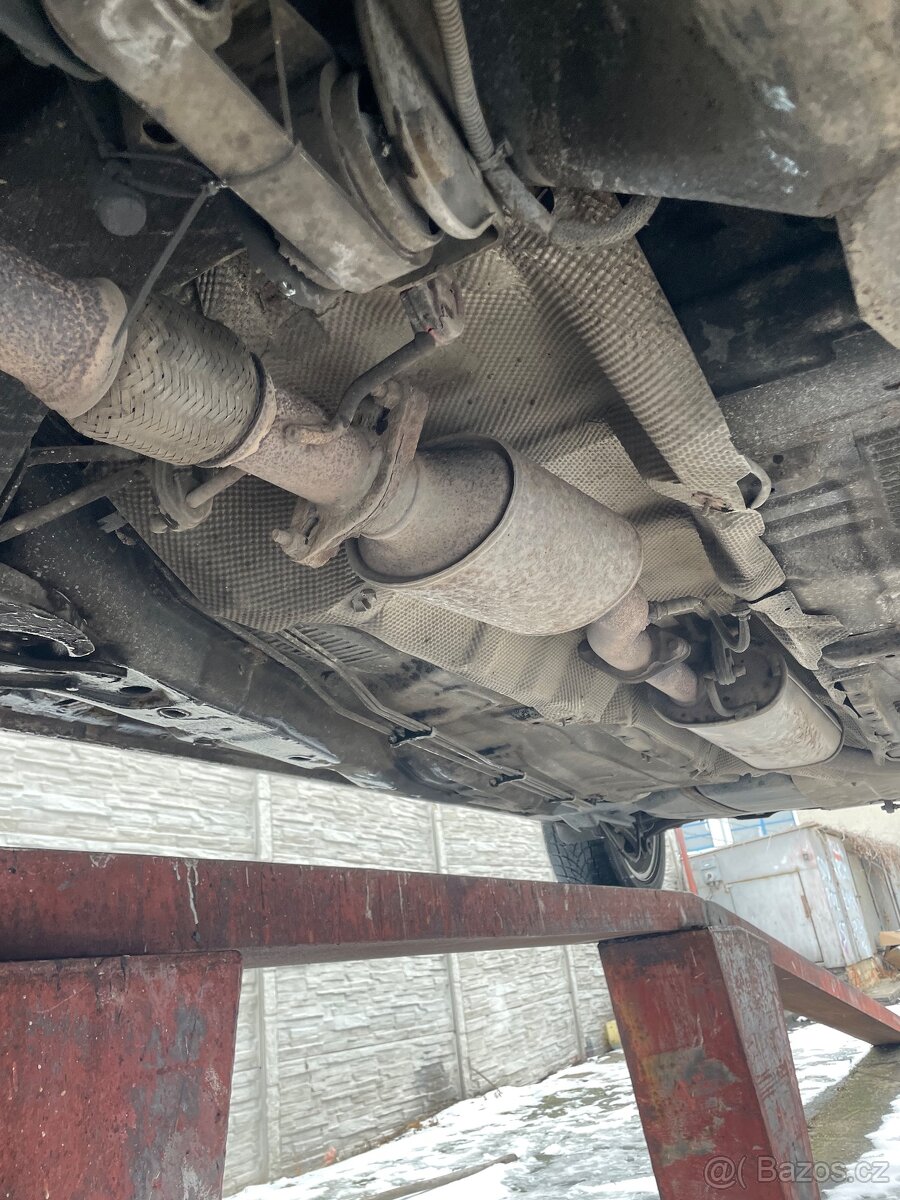 Prodám Ford Mondeo 2.0i - 9