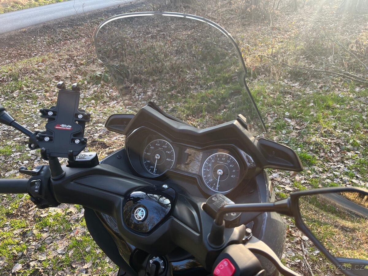 Yamaha Xmax 125 - Techmax r.v.2021 9kw - 9