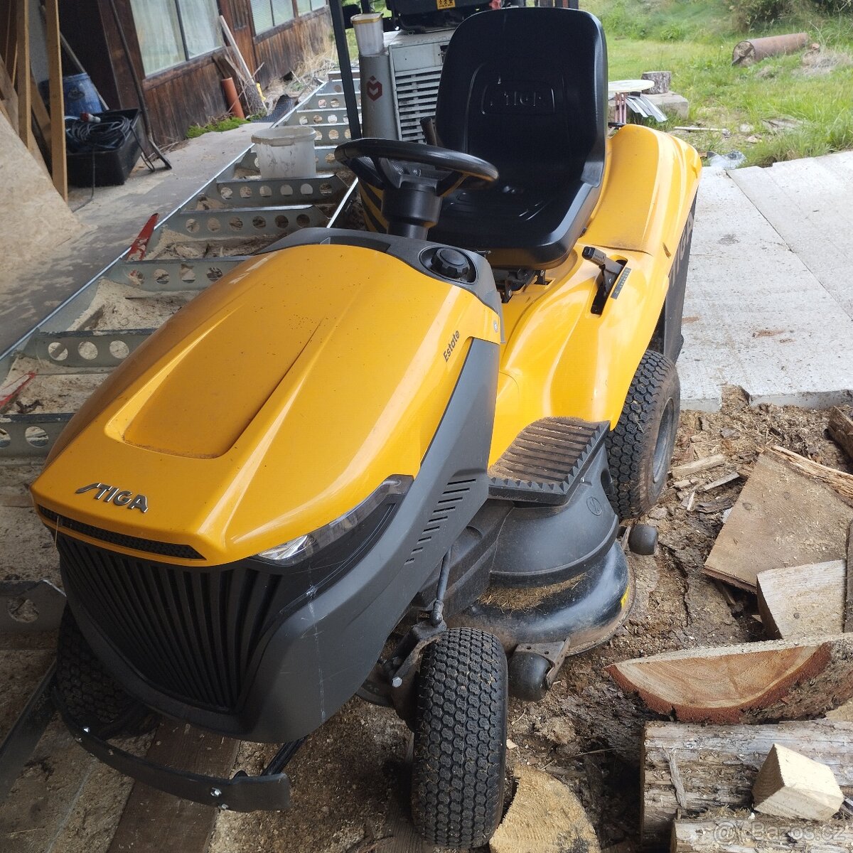 Prodám zahradní traktor - 9