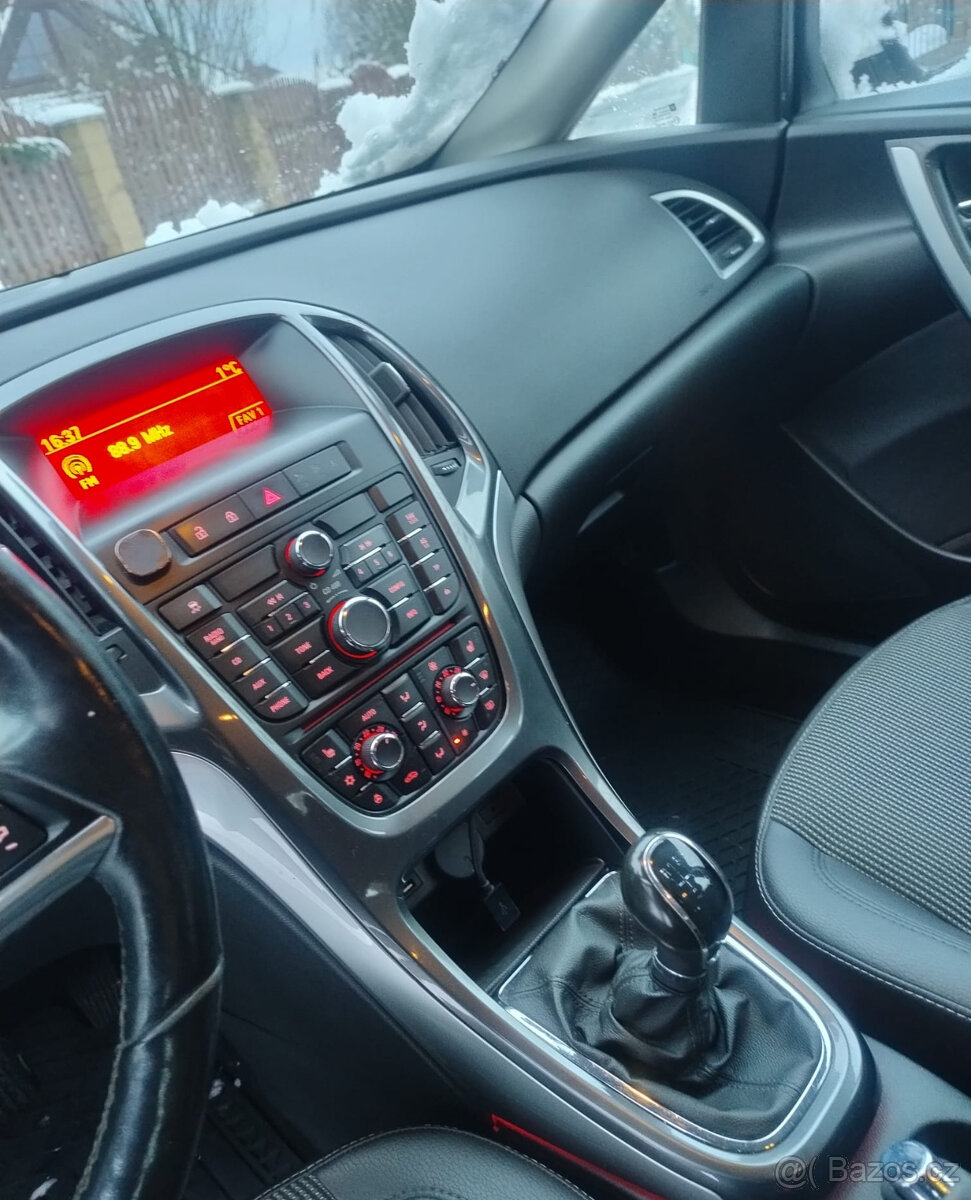 Opel Astra, 2.0D sport tourer - 9