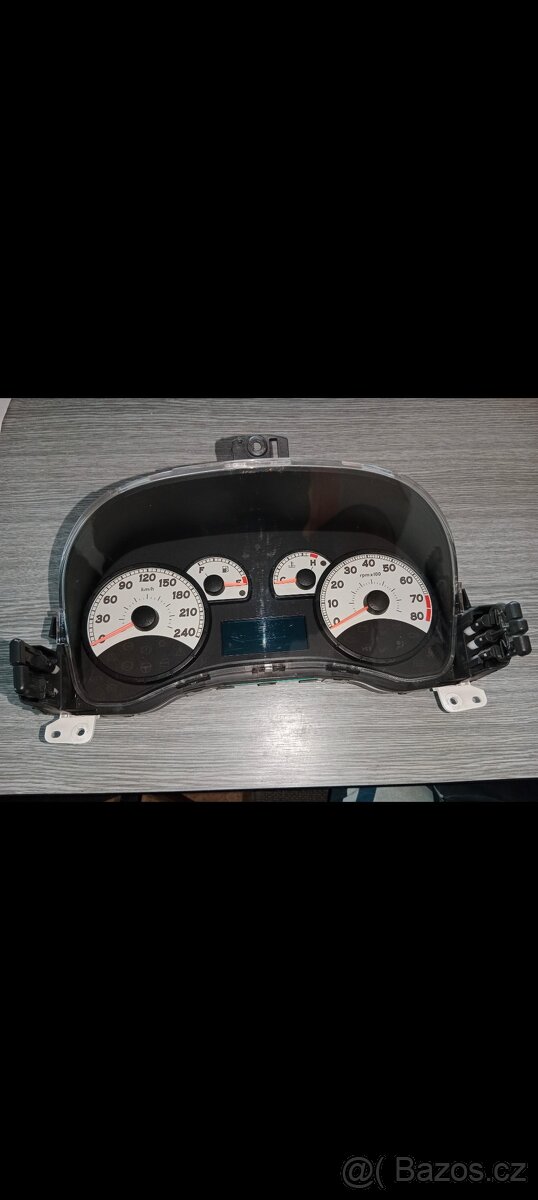 Prodám zbylé díly na Punto - 9