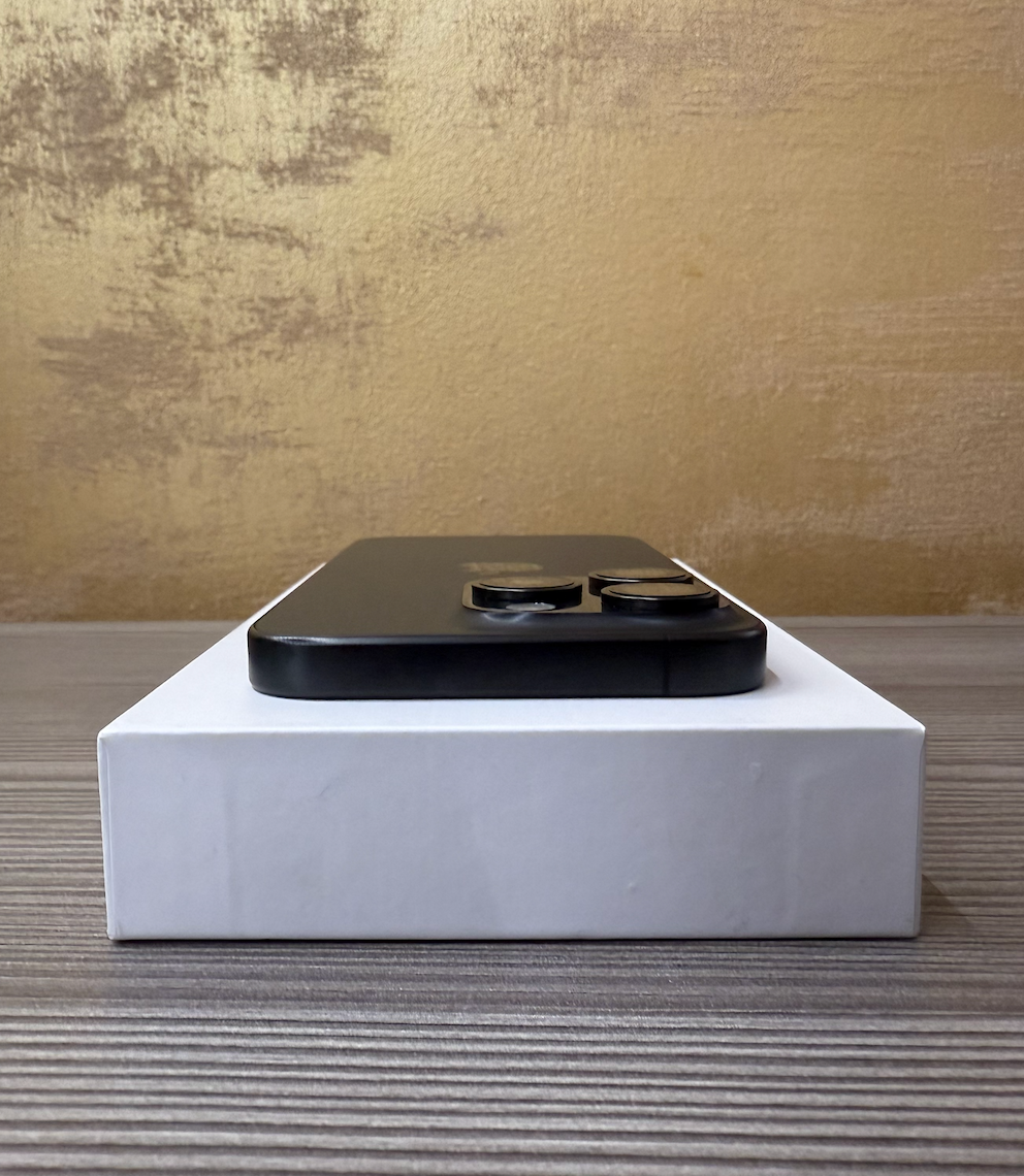 Apple iPhone 15 Pro 256GB černý, 100% baterie - 9