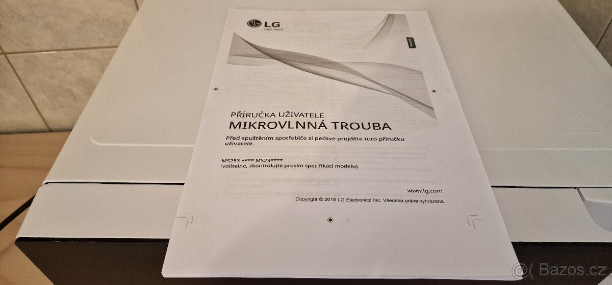 Mikrovlnná trouba LG MS23NECBW - 9