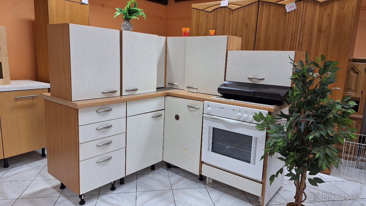 Kuchyňská linka německé výroby - 9