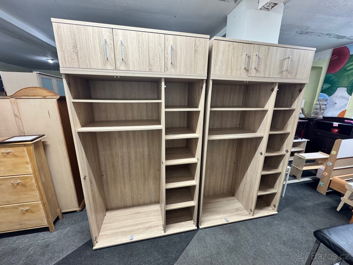 1x Krásná vysoká šatní skřín s nástavbou dub Sonoma - 9