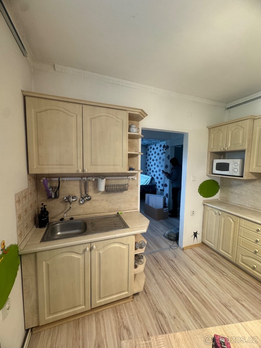 Kuchyňská linka za odvoz - 9