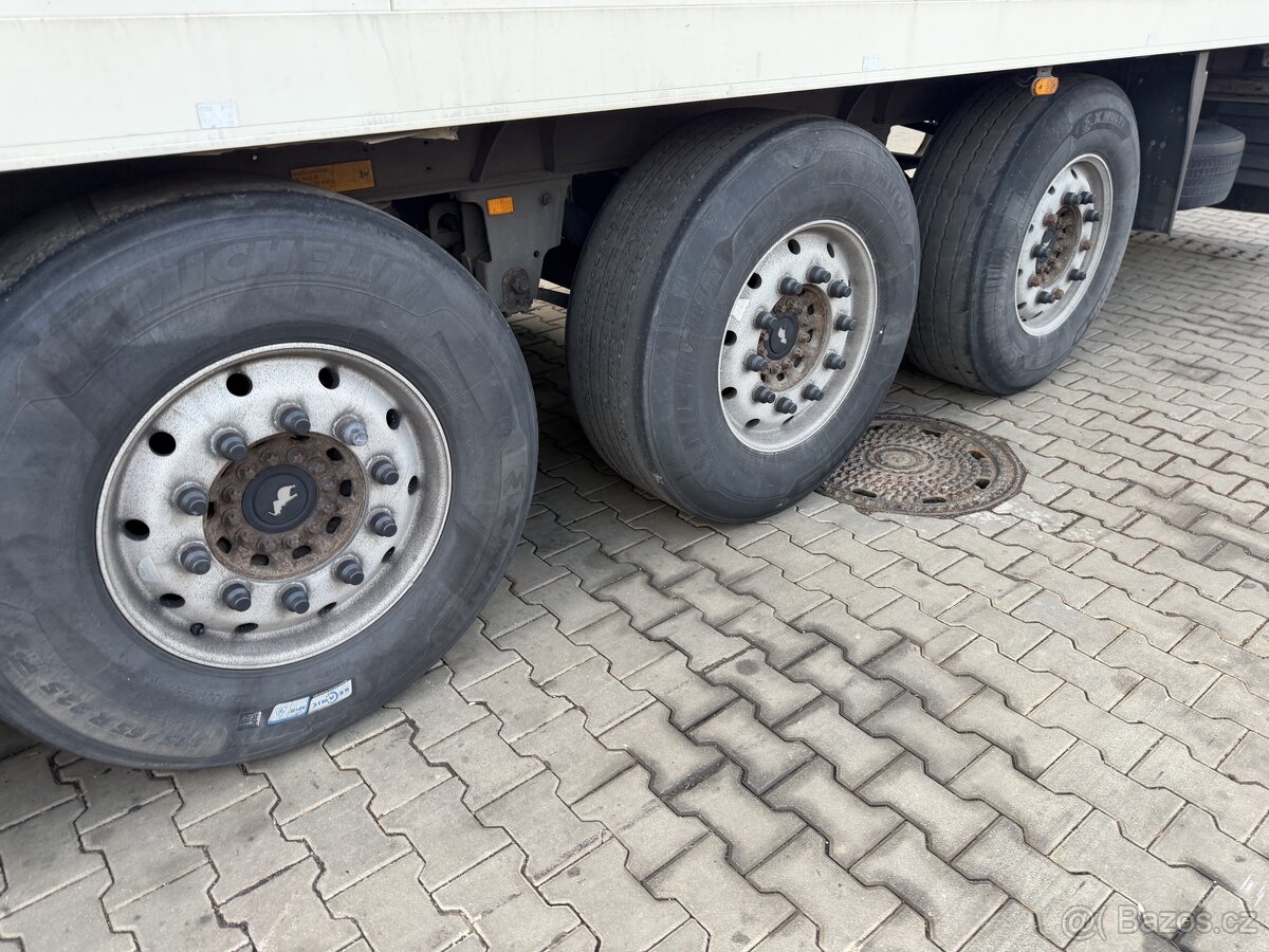 SCMITZ CARGOBULL CARRIER MAXIMA 1300 2008 - 9