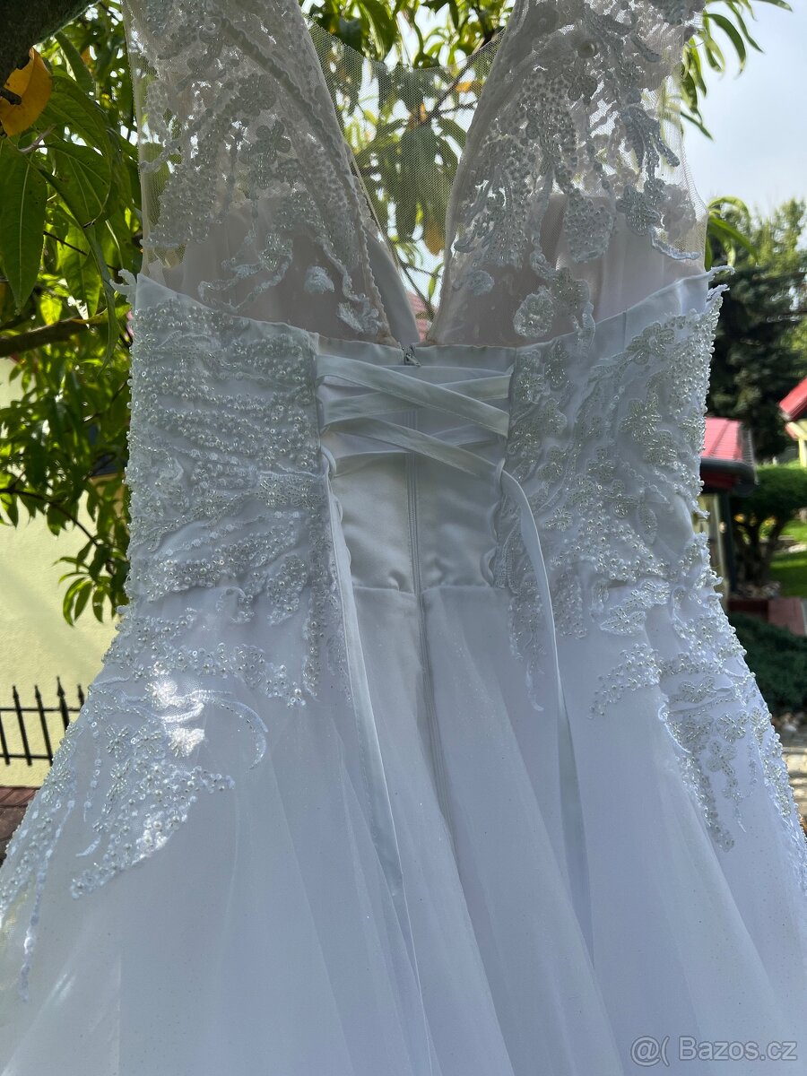 Svatební šaty - 9