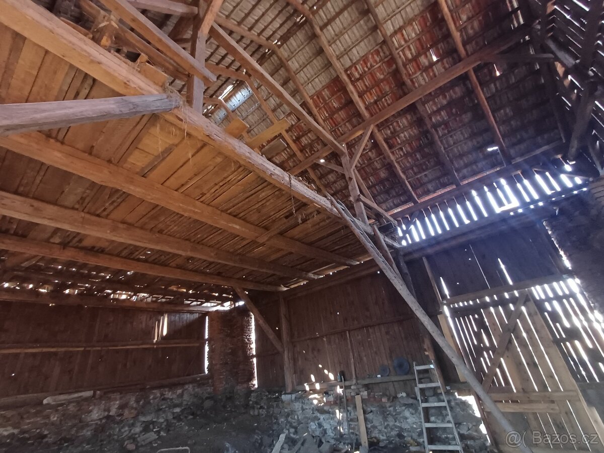 Dům se stodolou - 9