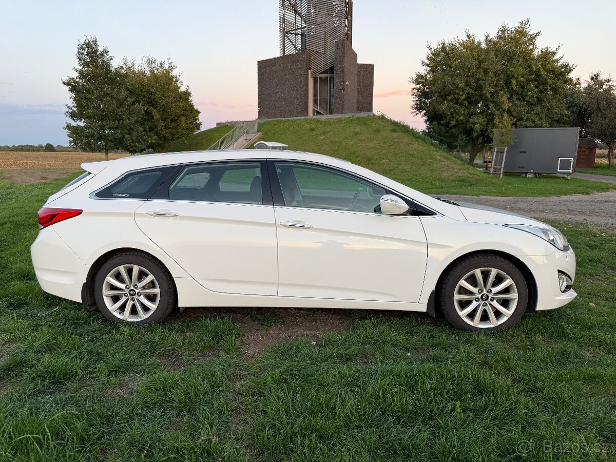 Hyundai i40 1.7 CRDi 100kw - TOP STAV - 9
