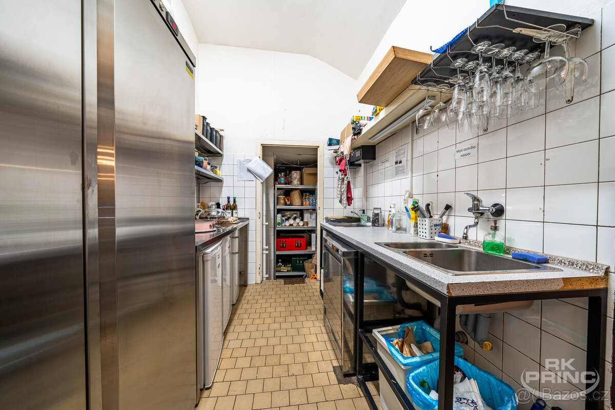 Pronájem, kompletně vybavené kavárny / bistra – Štítného, Pr - 9