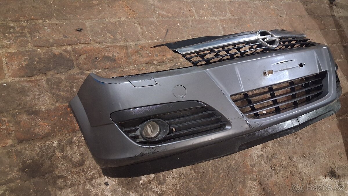 Opel Astra C, přední nárazník, světla, blatníky - 9