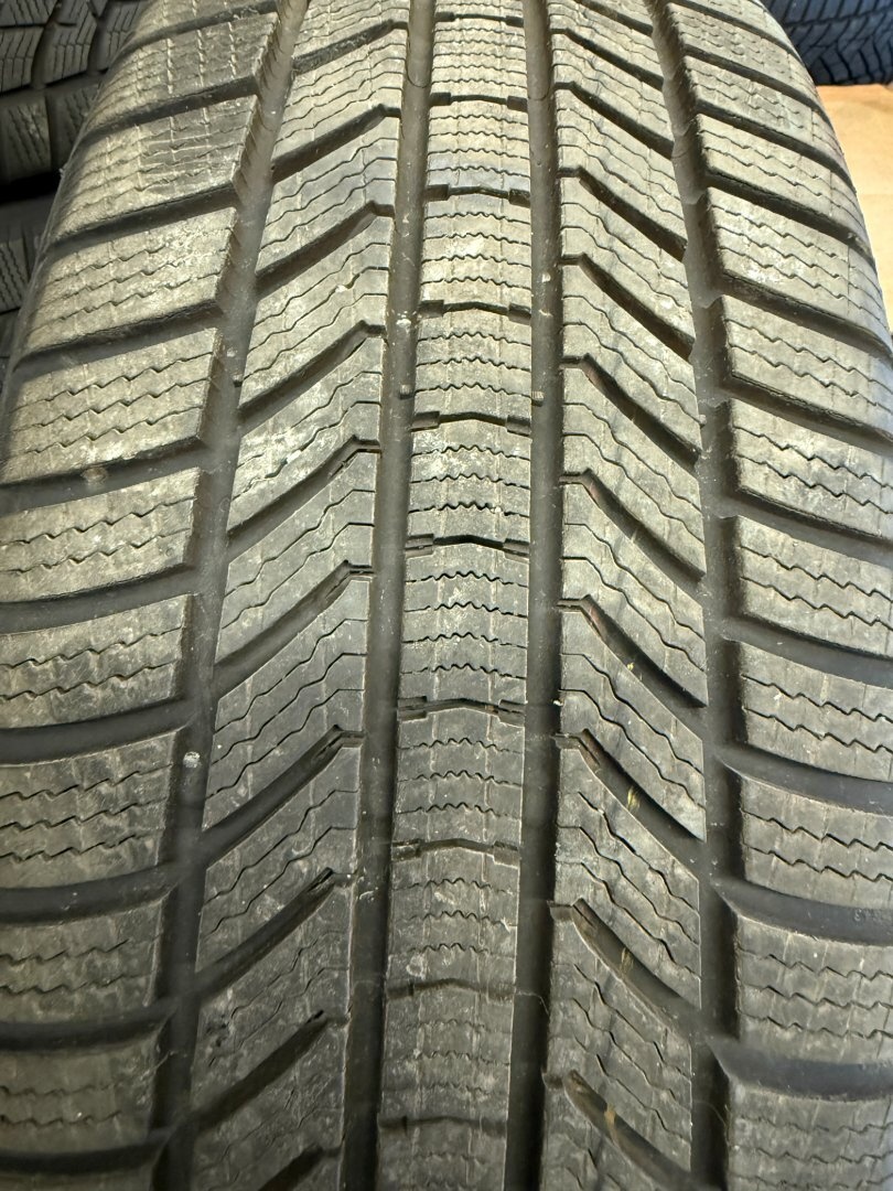 R20 ZIMNÍ ALU KOLA XC40 RECHARGE,C40,EC40, EX40 - 9