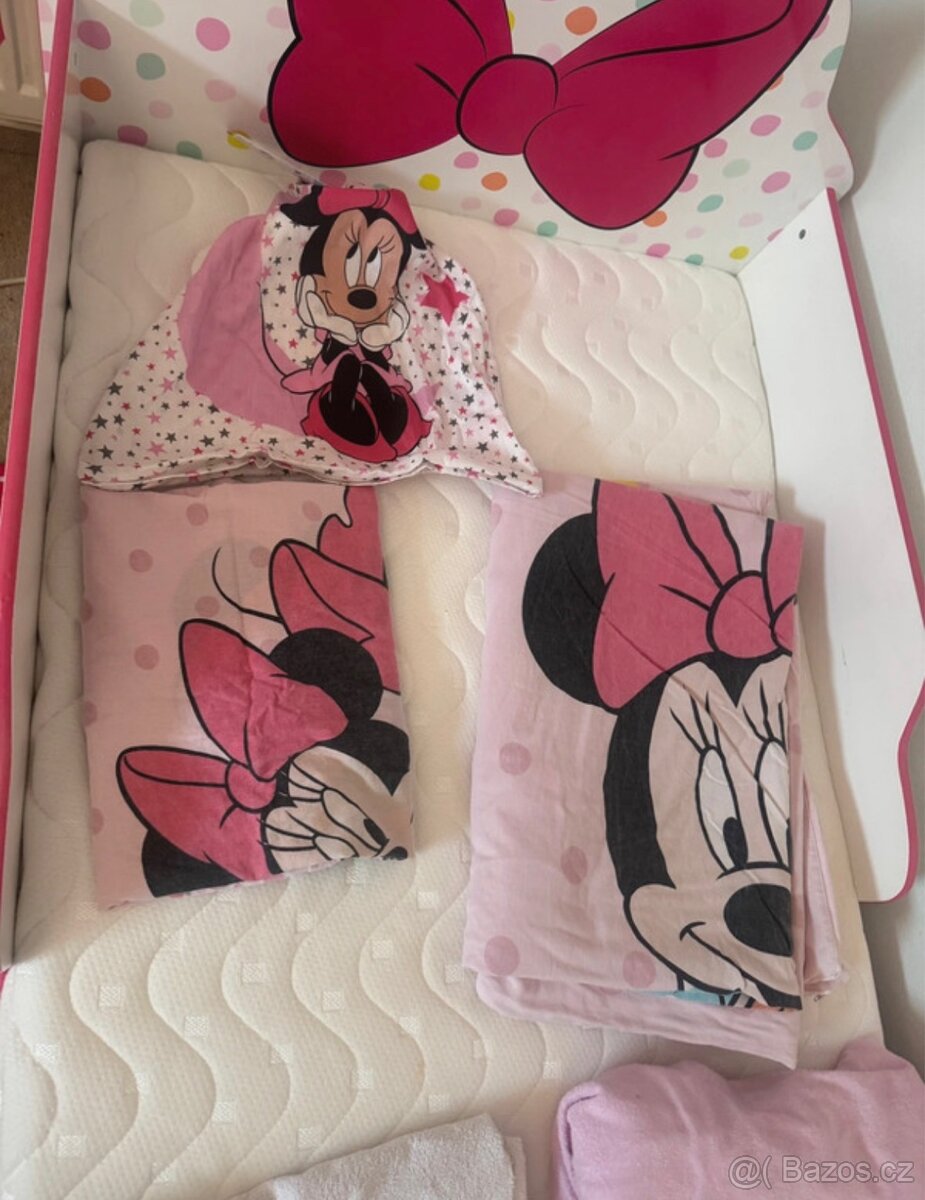 Dětská postel Minnie Mouse + příslušenství - 9