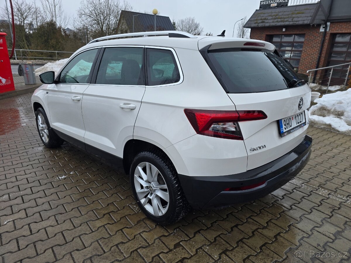 Škoda karoq 1.5tsi,76000km,serviska,webasto - 9