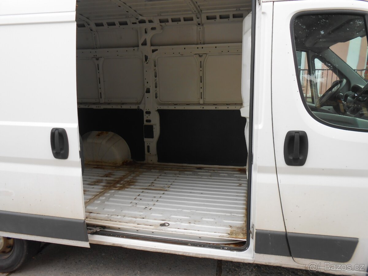 Prodám Peugeot BOXER 2.2 HDi 88kW L2H2 - 9