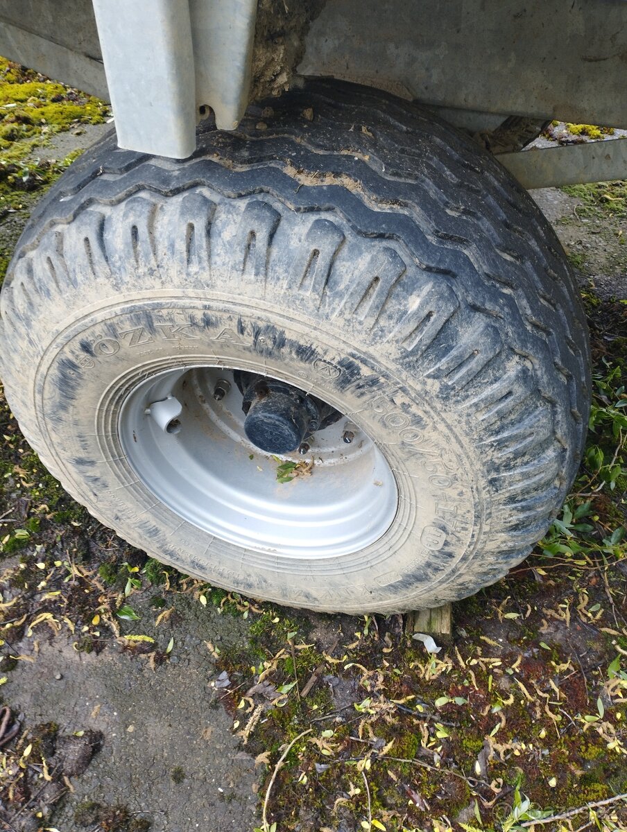 Rozmetadlo hnoje Cynkomet N-221/3-1. - 9