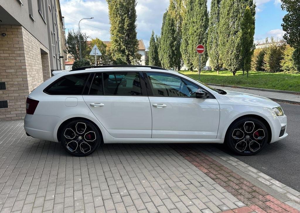 Škoda Octavia, 2.0TSi RS ČR - 9