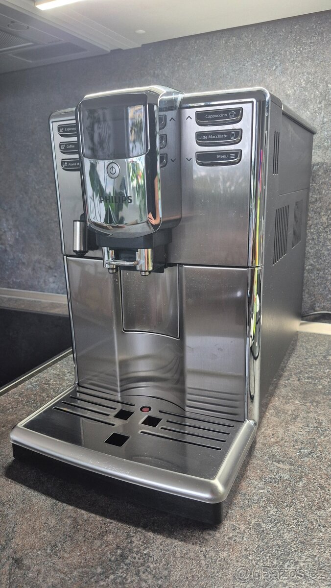 PHILIPS Espresso EP5333/10 - 9