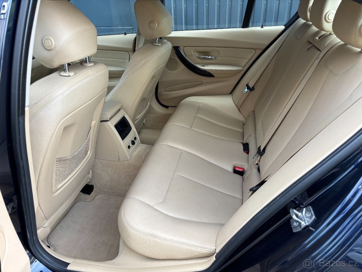 BMW Řada 320i 135kW 1majitel - 9