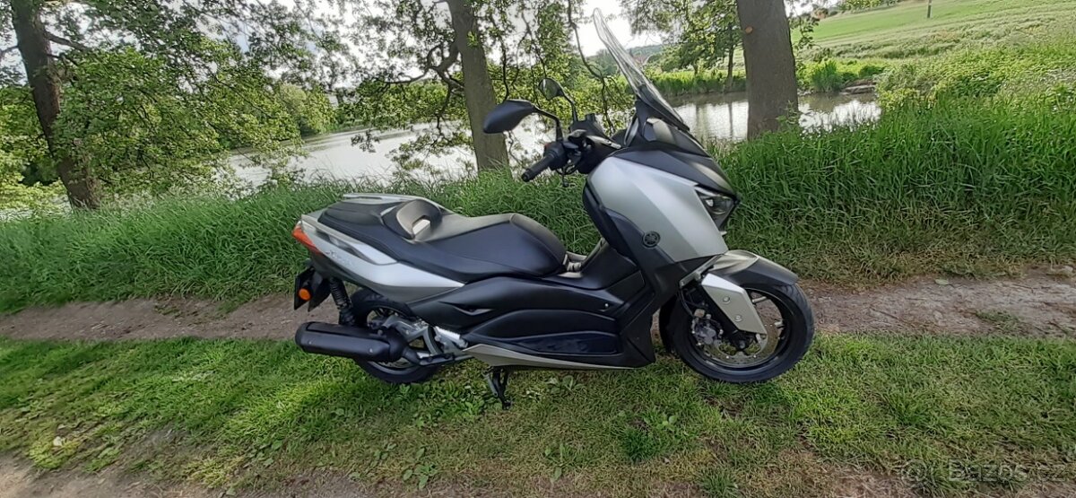 Yamaha X max 125 (2018 nové v čr ) - 9