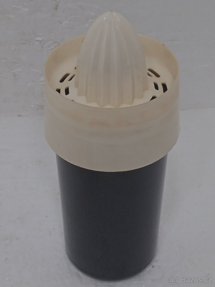 Retro 0,5L Šejkr Shaker 22,5cm - 9