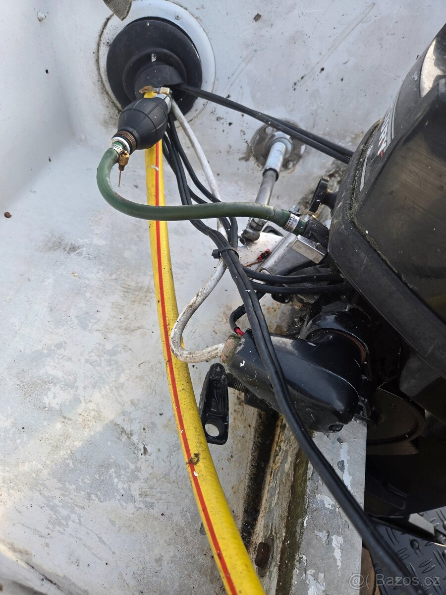 Lod, člun 5x1.9m, i vlek, motor elektrický start - 9