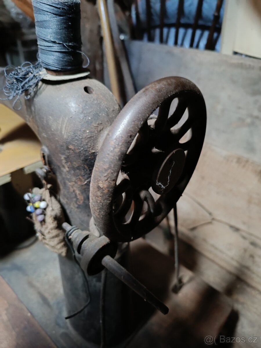 Singer šicí stroj na kůže - 9