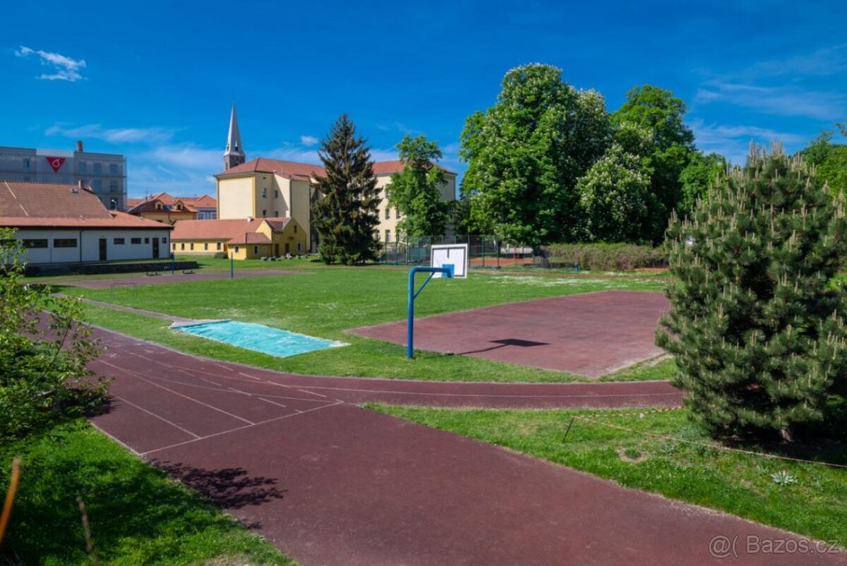 Prodej bytu 1+kk - 9