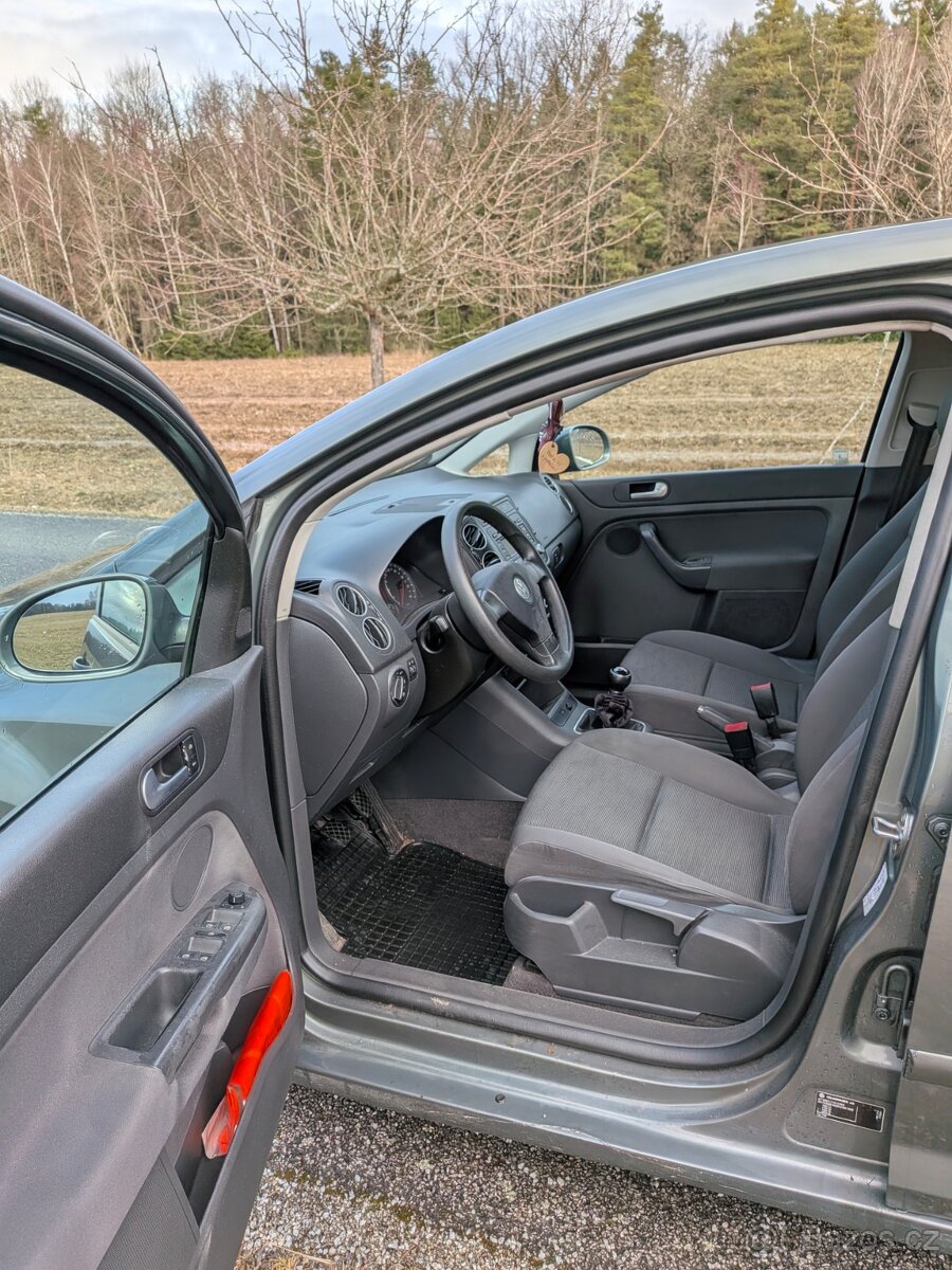 Prodám VW Golf Plus 1.6 MPI (2005) - 9