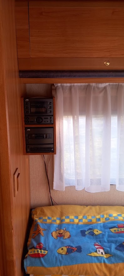 Obytný přívěs WILK - 9