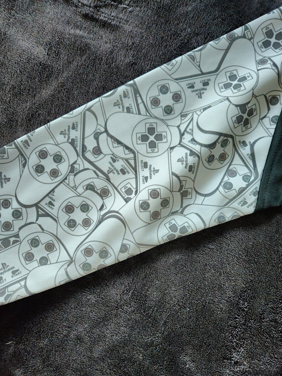 Mikina Playstation Classic - velikost M - nová - 9