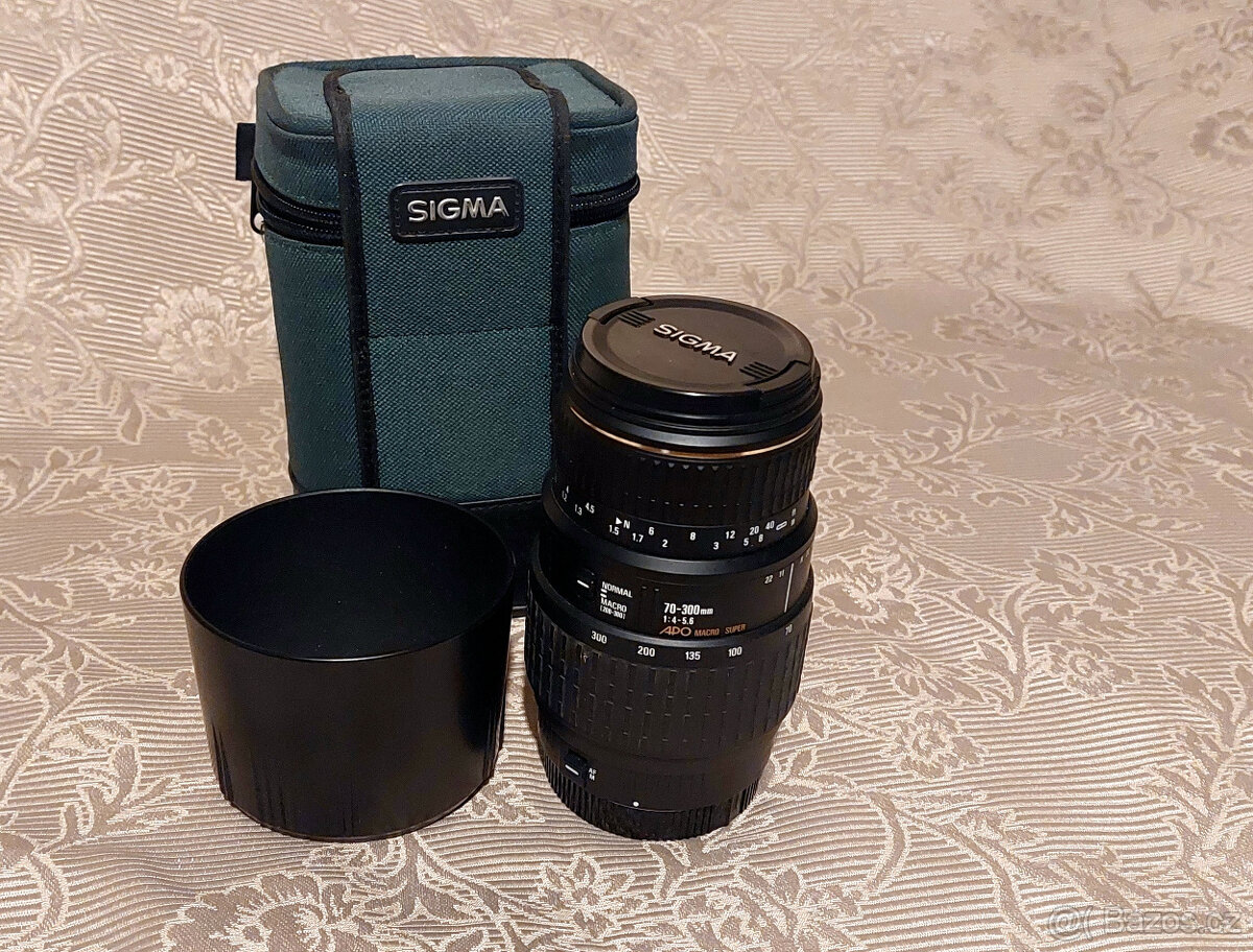 Canon 450d + 18-50 f2,8 + 70-300 + 50mm f1,8 + blesk ex430II - 9