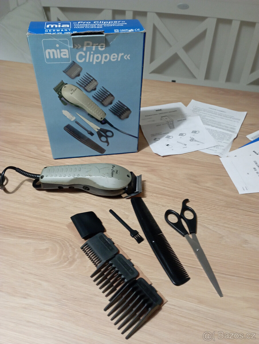 retro elektrický stříhací strojek s příslušenstvím - 9