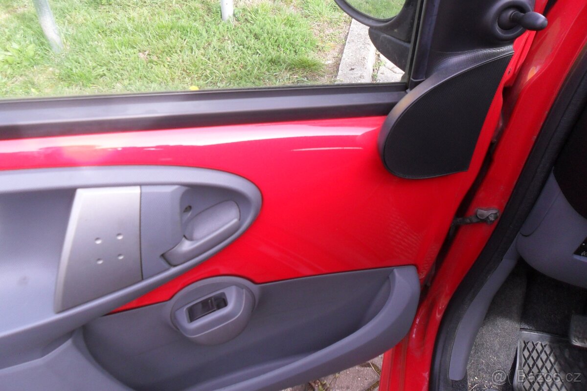 Peugeot 107, 1.0i/50kW, r.2007, 115.410 km- Servis. kniha - 9