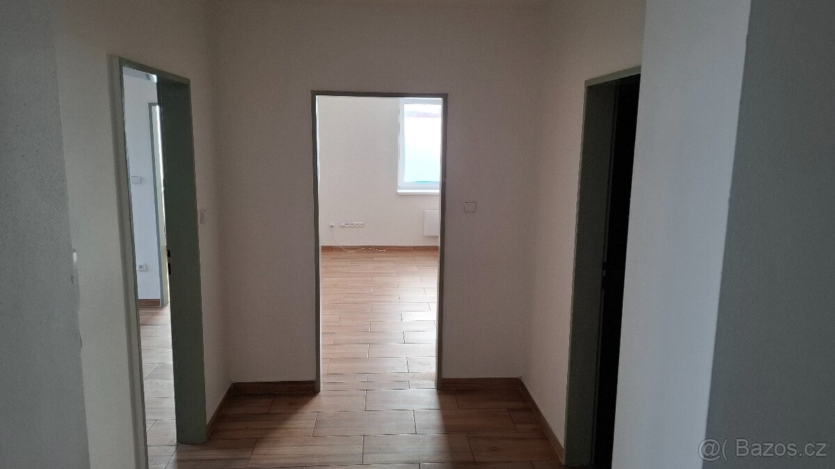 Pronájem bytu 3+kk, 72 m² – Pávov - 9