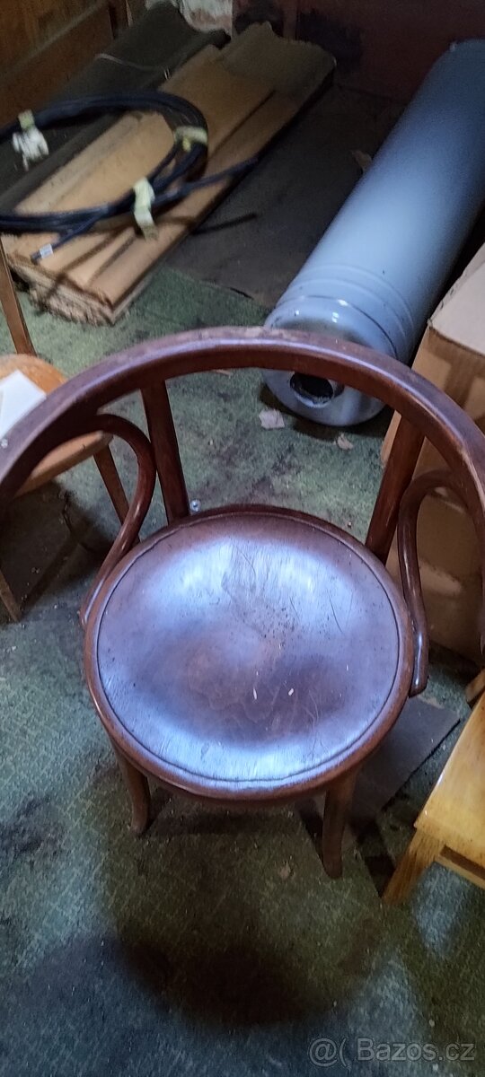 prodej starožitného nábytku - 9