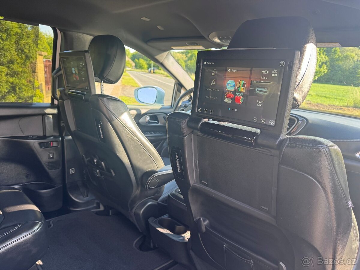 Chrysler Pacifica 3,6 Limited DVD Čočka 2021 DPH - 9